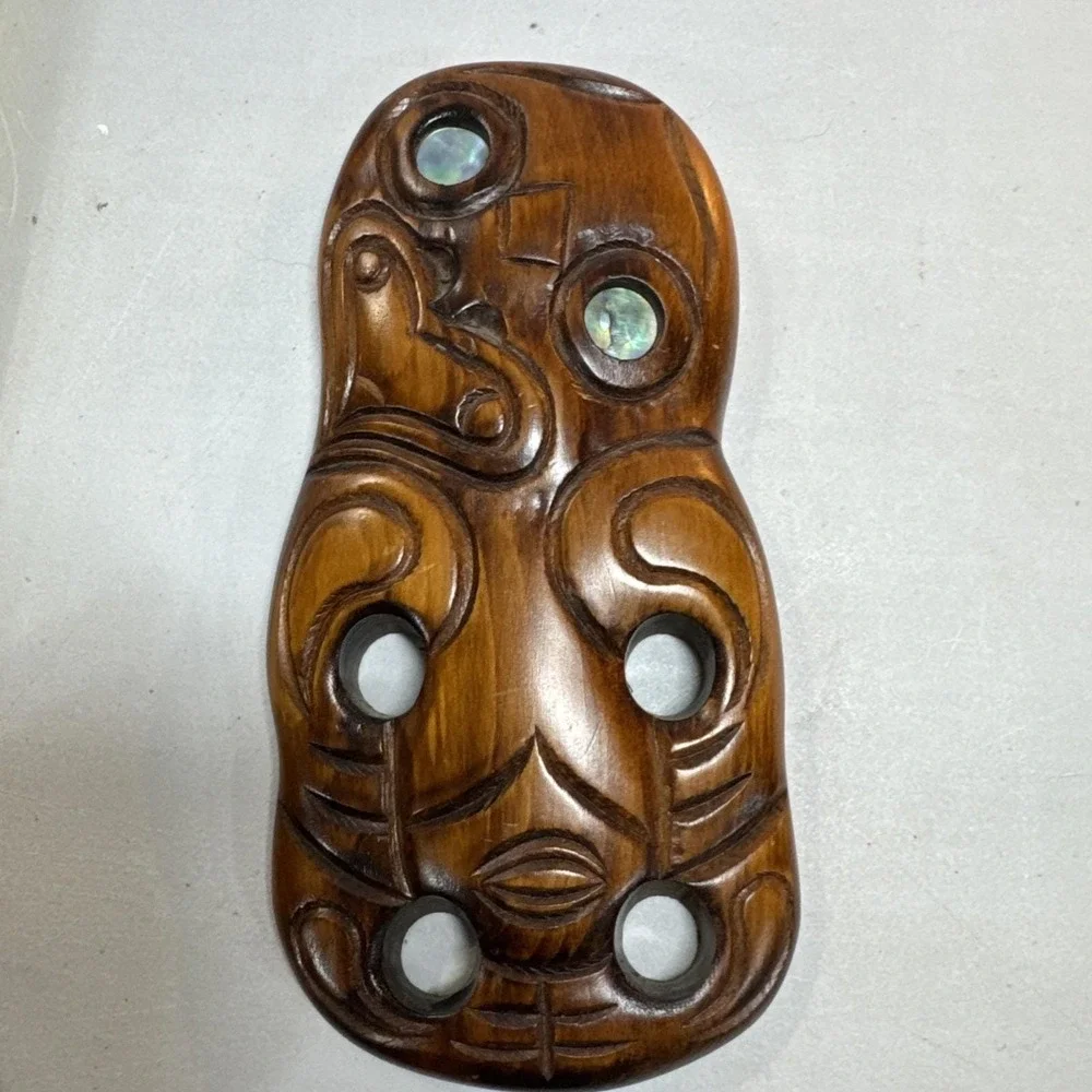 Māori Tiki Wood Wall Art New Zealand Abalone Eyes Matai Moana Wood Carvings‎